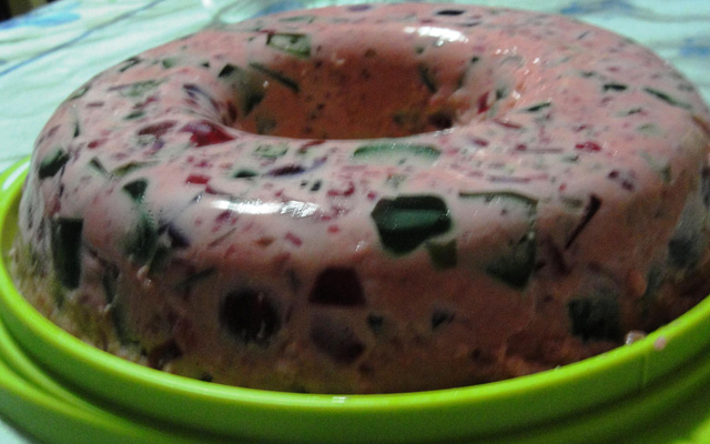 Mousse de gelatina colorida