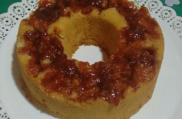 Bolo de iogurte natural com goiabada
