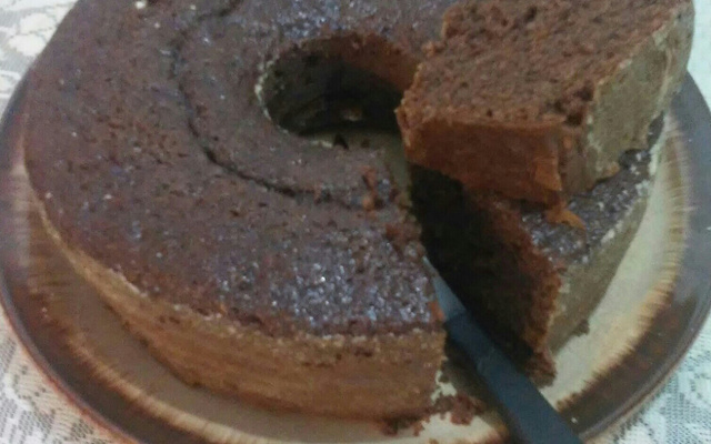 Bolo simples de chocolate