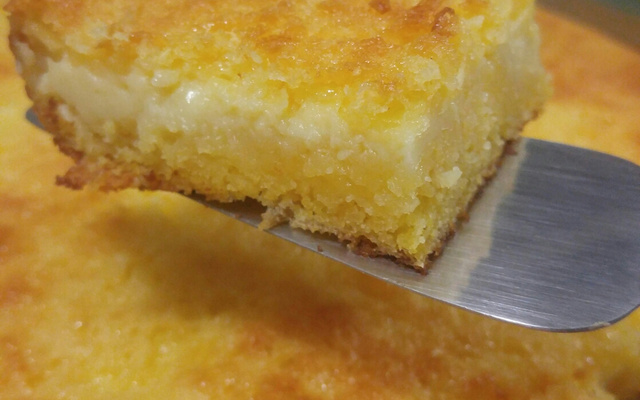 Bolo de fubá cremoso