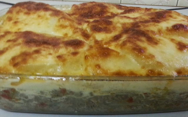 Mesclado de carne com batata