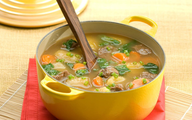 Sopa completa de mandioca