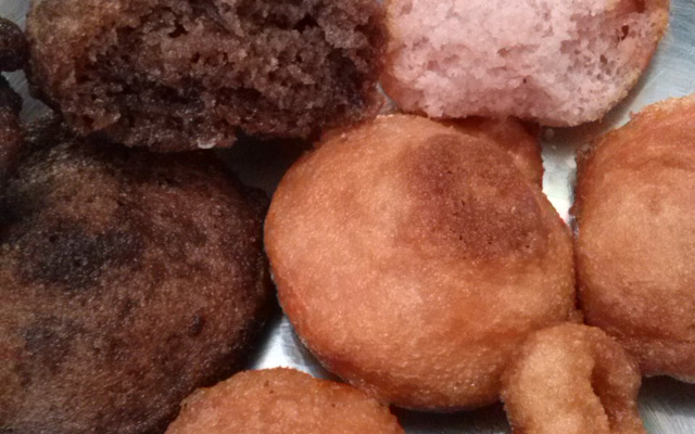 Bolinho de chuva de morango ou chocolate (sem ovo)