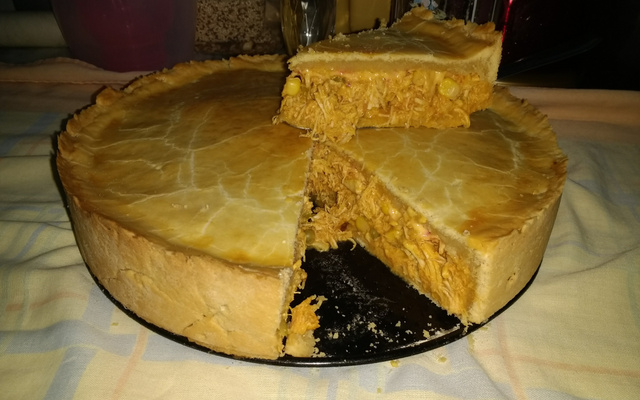 Empadão de frango cremoso da Carol