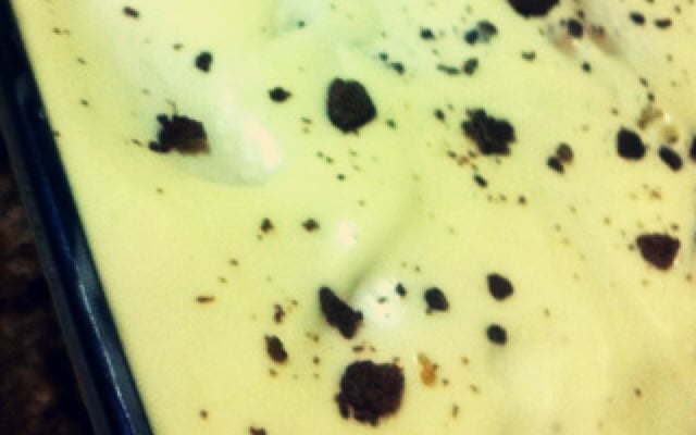 Torta de bolacha com nata e leite condensado