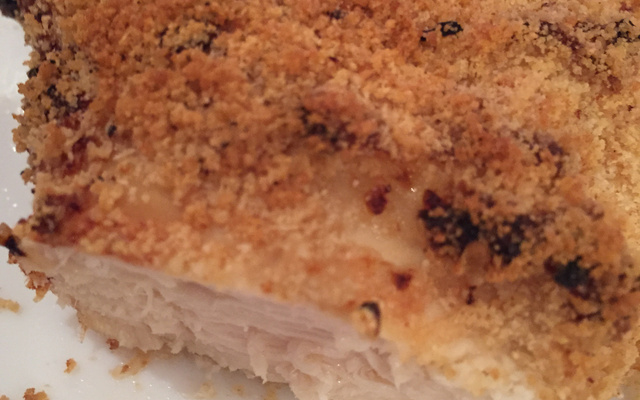 Frango empanado na farofa