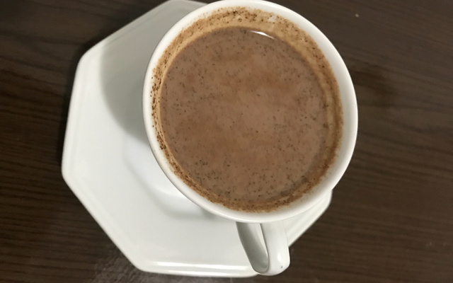 Chá de caramelo para gripe