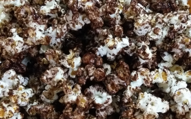 Pipoca com chocolate