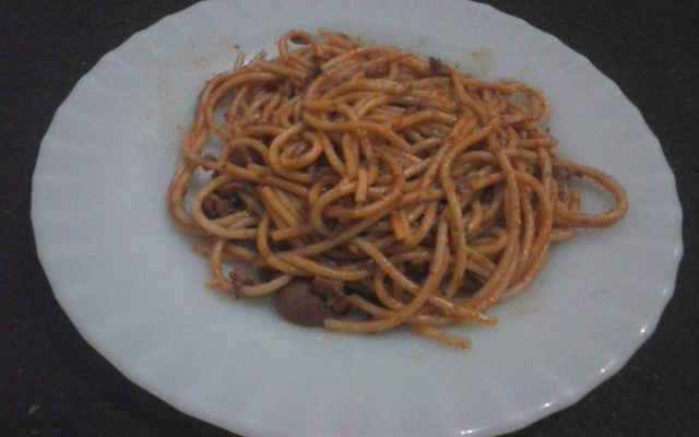 Macarrão ao molho de vinho