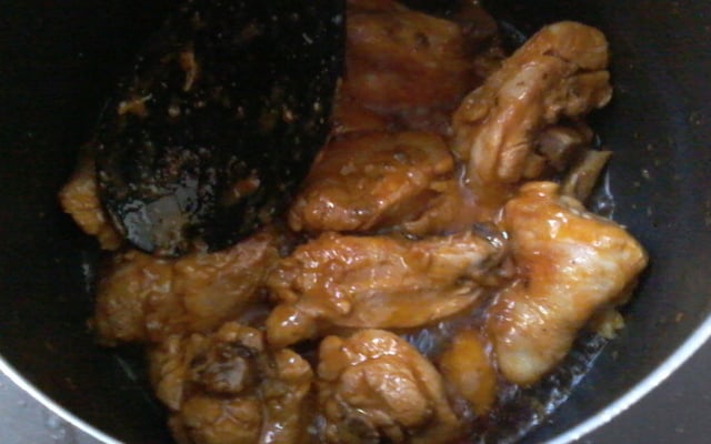 Coxa e sobrecoxa frita na pressão