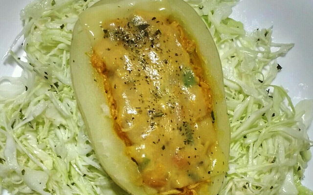 Batata recheada com frango