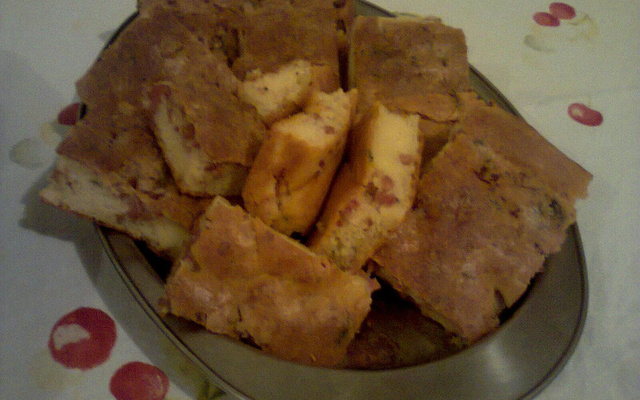 Bolo de linguiça fácil