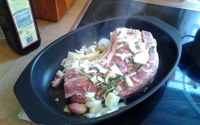 Carne de carneiro na cerveja