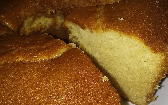 Bolo de trigo simples