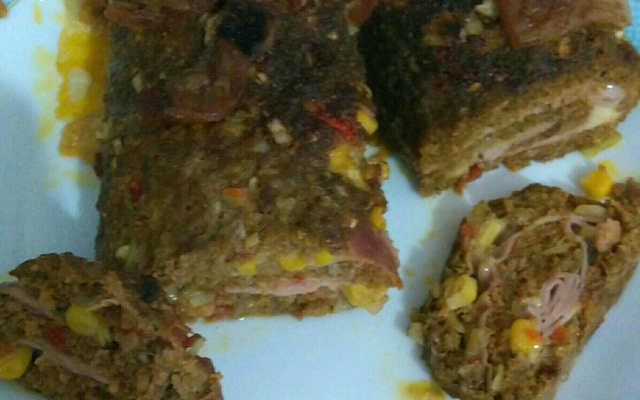 Rocambole de carne moída