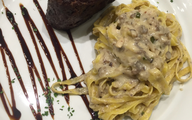 Fettuccini ao molho de cogumelos