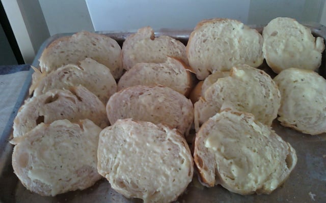 pastinha de alho para torradas