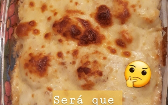 Couve-flor gratinada com carne moída