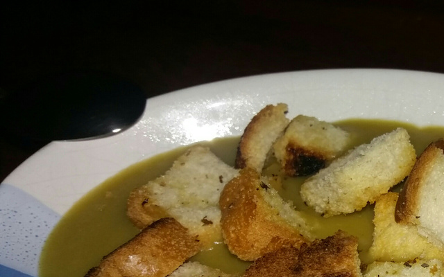 Creme de ervilha com bacon