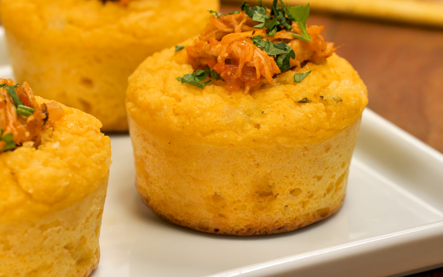 Cupcake de frango com milho