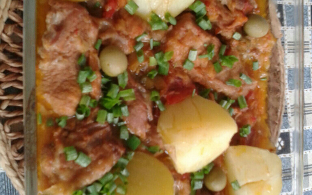 Costela suína ao molho de abacaxi