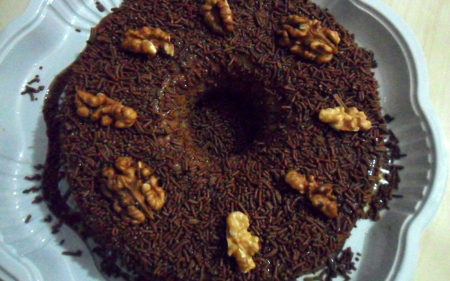 Pudim de chocolate e nozes