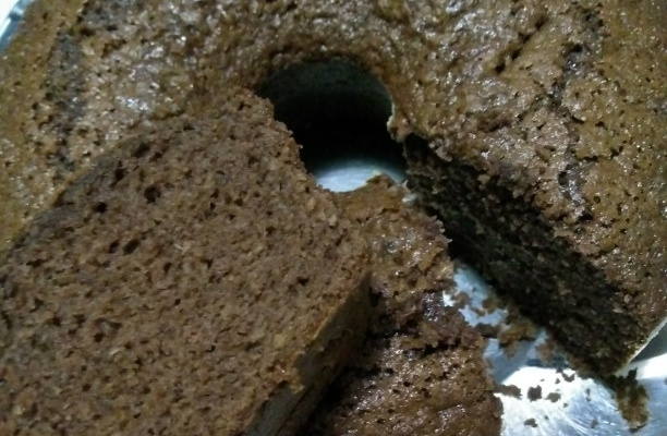 Bolo de chocolate com coco molhadinho