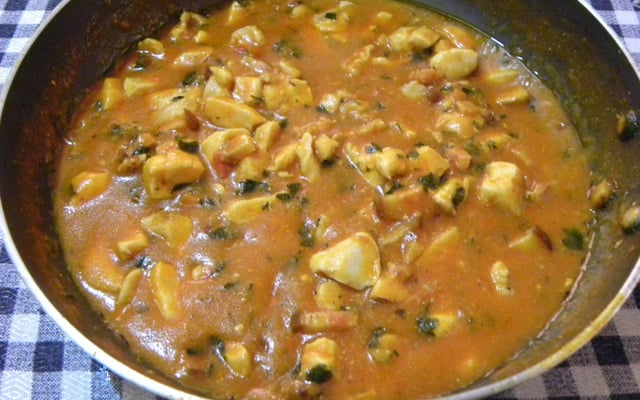 Frango ao molho com leite de coco