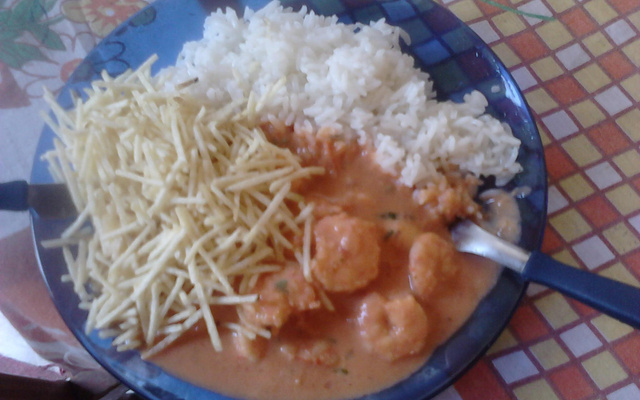 Estrogonofe de camarão