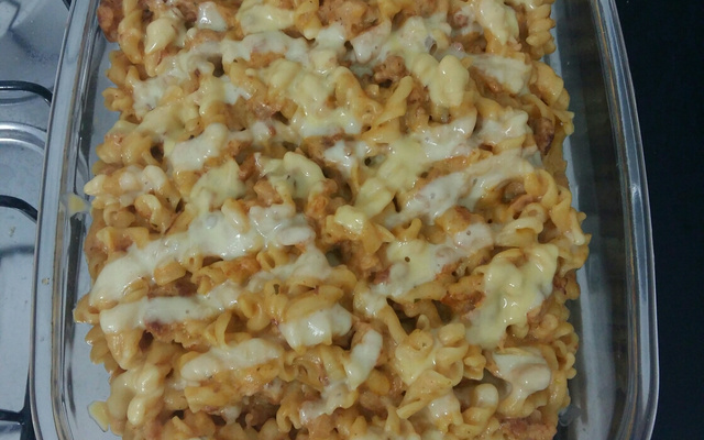 Macarrão com linguiça na panela de pressão