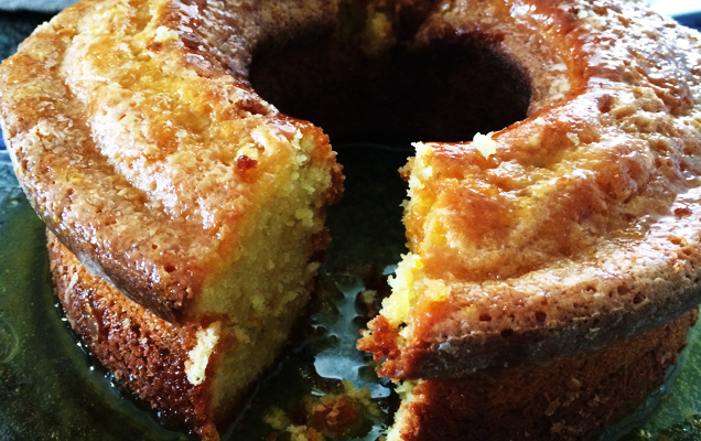 Bolo de laranja molhadinho