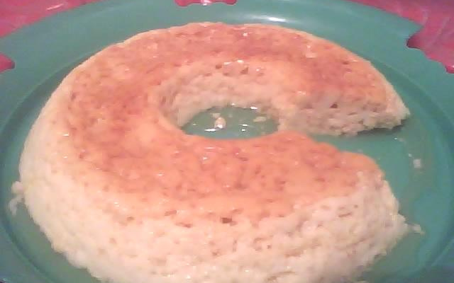 Pudim de leite condensado de micro-ondas