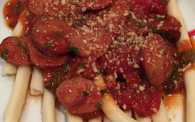 Fusili ao molho de calabresa