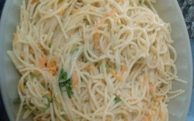 Macarrão alho e óleo com catupiry