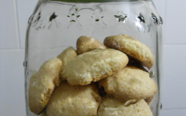 Biscoitos de maisena (crocante e derrete na boca)