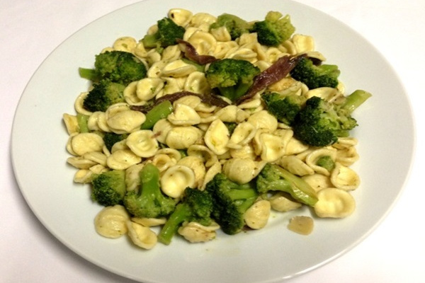 Orecchiette com brócoli