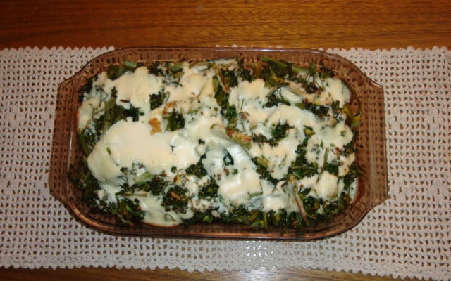 Frango com brócolis e requeijão