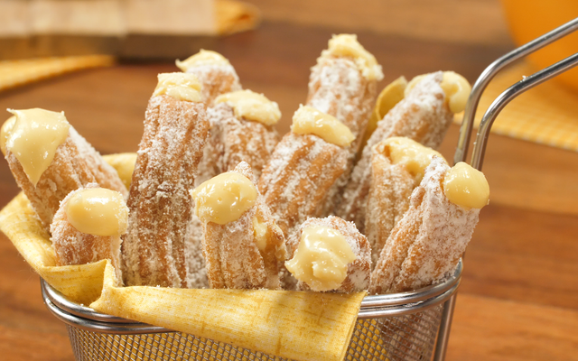 Churros recheado de leite ninho 