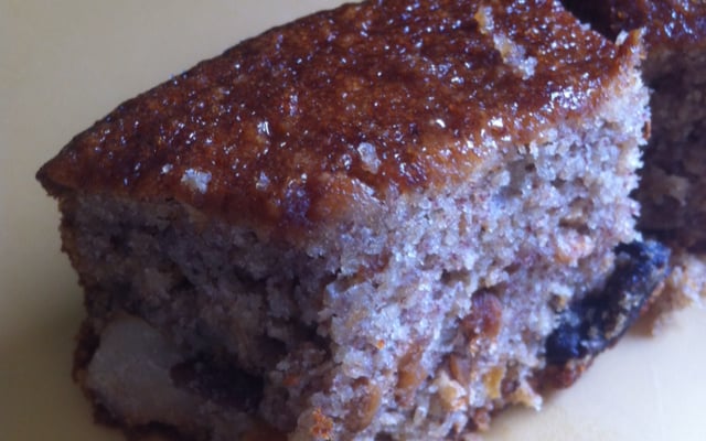 Bolo de banana aveia e granola