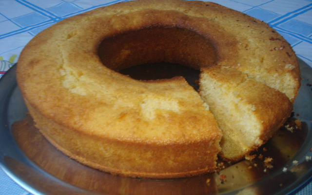 Bolo caipira de fubá