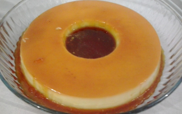 Pudim de leite condensado com coco