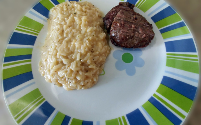 Arroz à piamontese com ervas finas