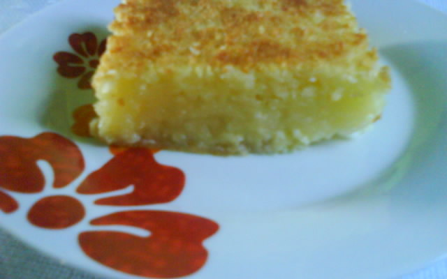 Bolo cremoso de mandioca