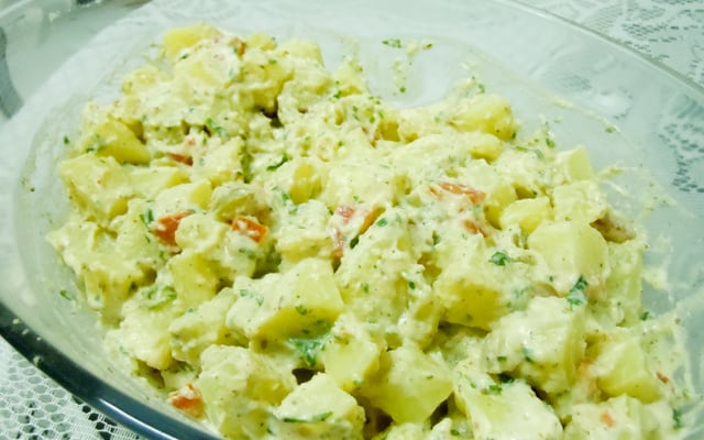 Salada de batatas com maionese