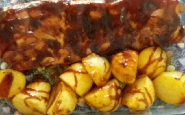 Costelinha de Porco com Molho Barbecue