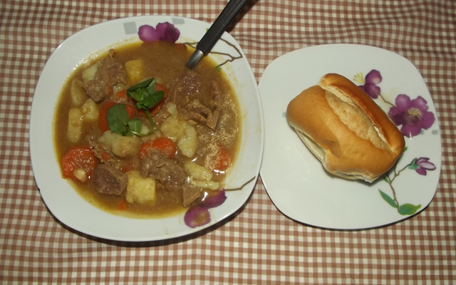 Carne de panela com batata-doce