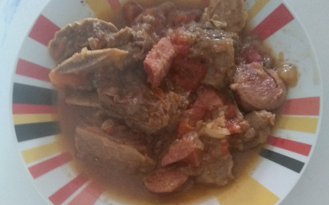 Costela de boi na panela de pressão sem água