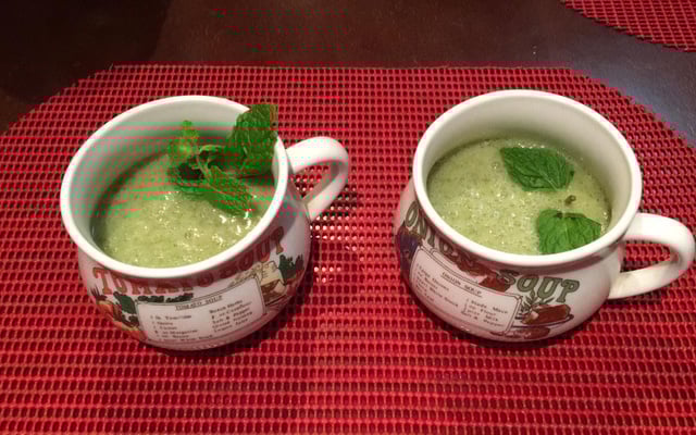 Sopa saborosa de alface