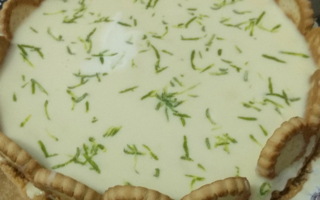 Torta de limão com chocolate branco