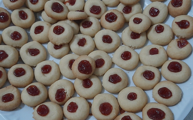 Biscoito amanteigado de goiabada